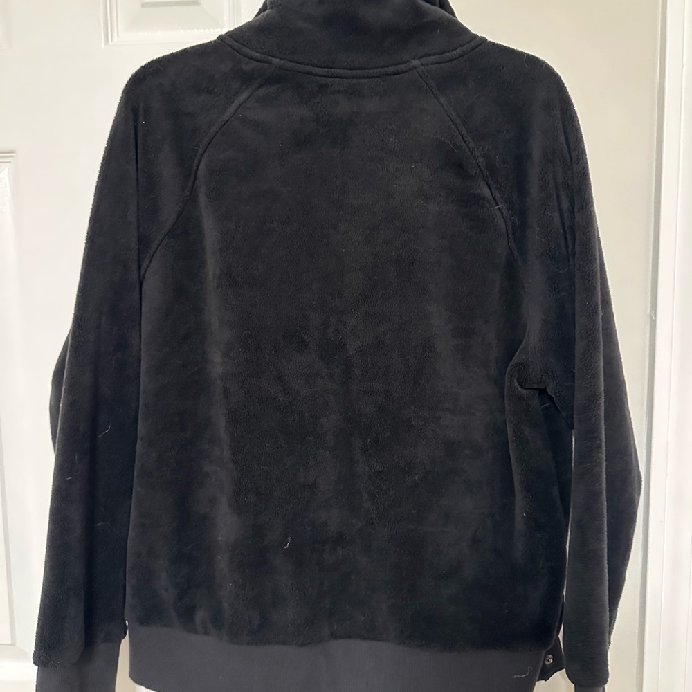 Athleta women’s half zip pull over
